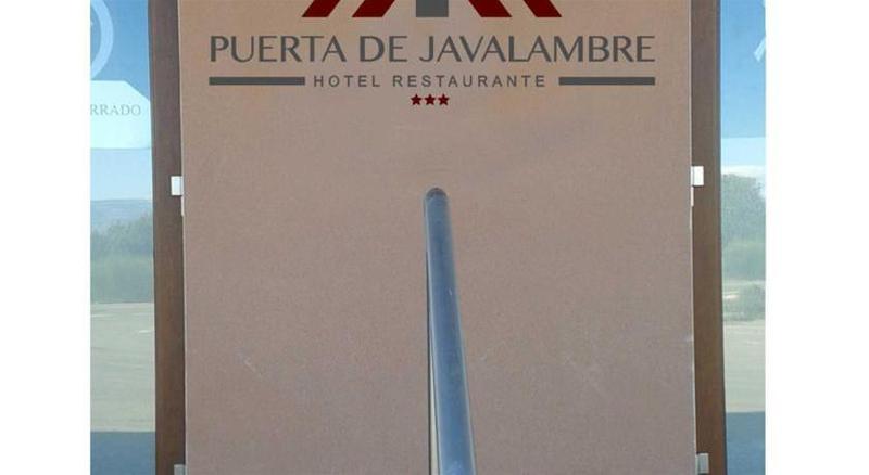 Hotel Puerta De Javalambre Ла-Пуебла-де-Вальверде Екстер'єр фото